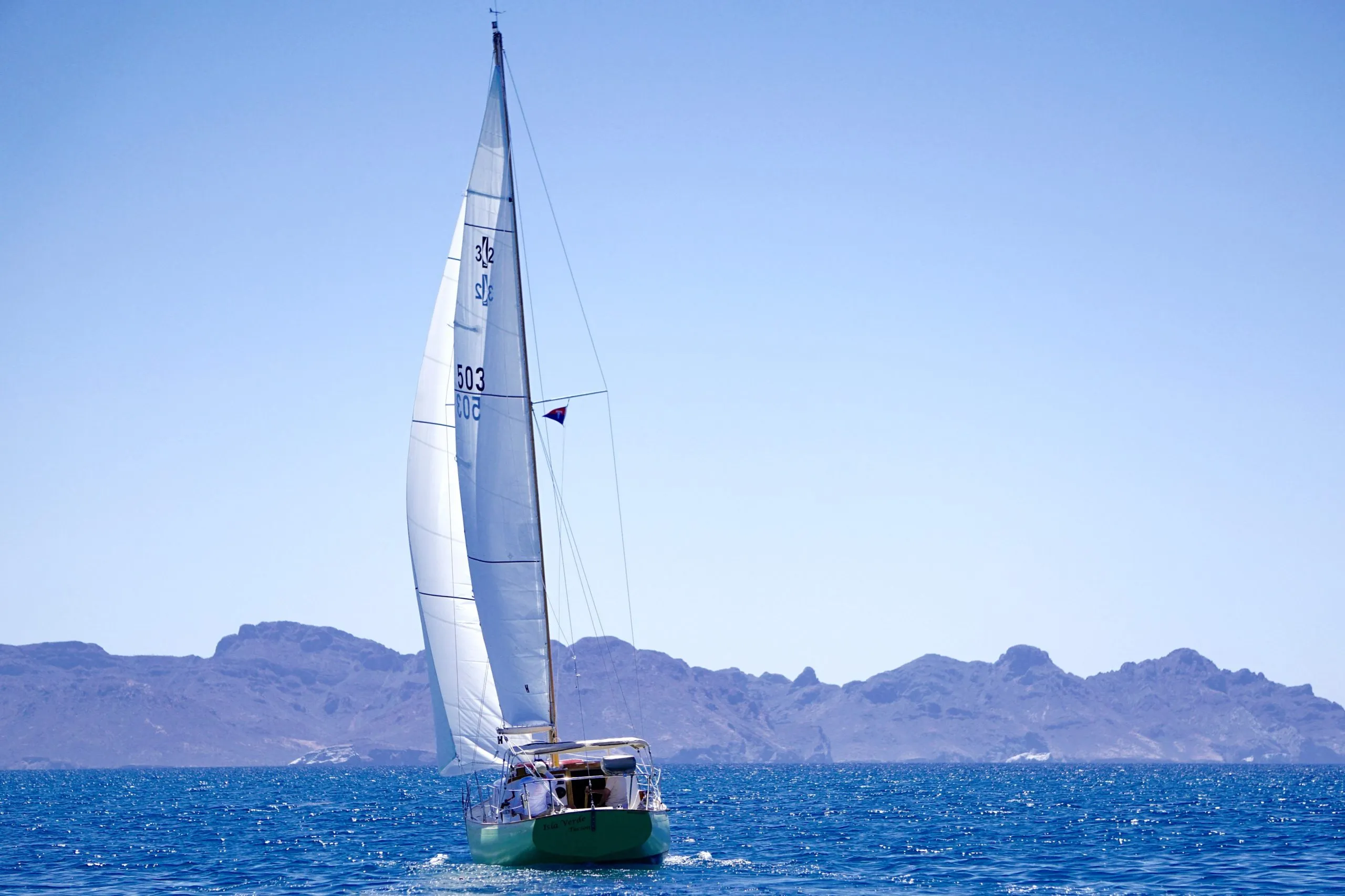 yacht motor sail